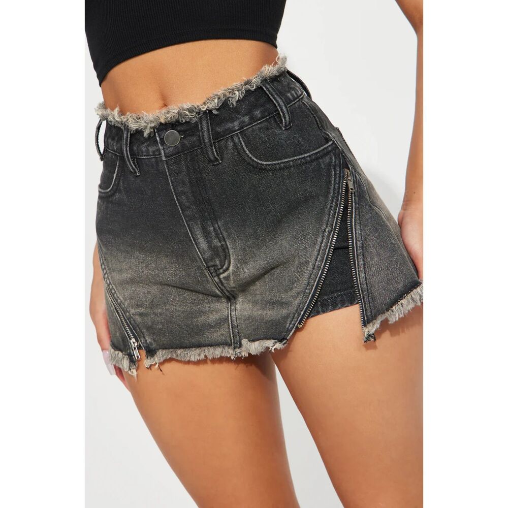 NWT Fashion Nova End The Night Denim Skort - Black Wash, Size XS